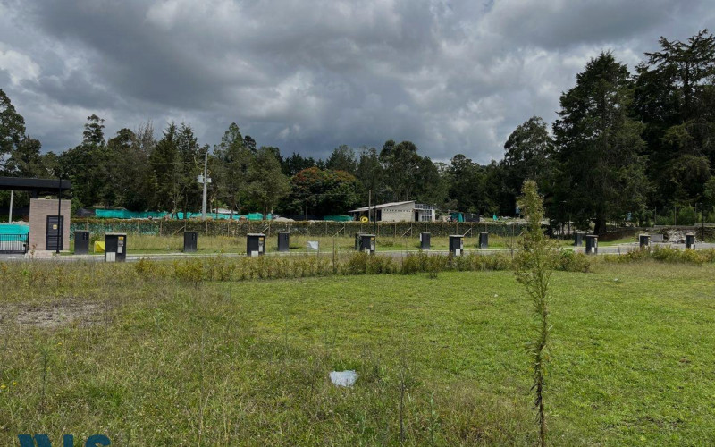Lote Residencial en El Retiro en Urbano