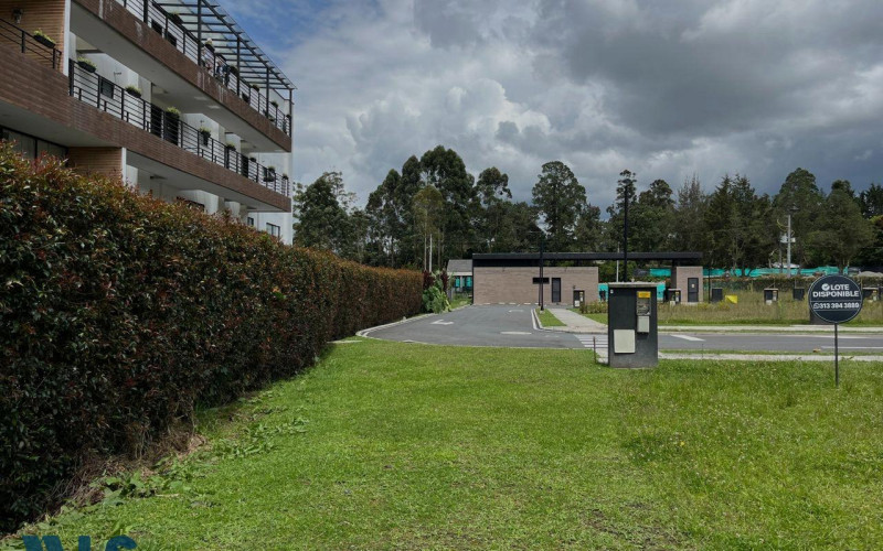 Lote Residencial en El Retiro en Urbano