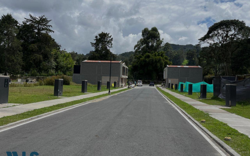 Lote Residencial en El Retiro en Urbano