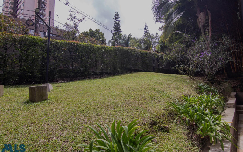 Apartamento en Medellín en El Tesoro