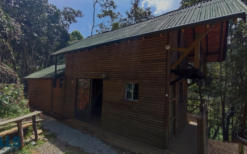 Casa en Santa Elena en Rural