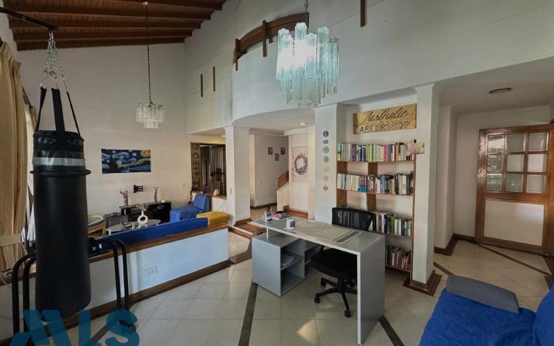 Apartamento en Medellín en Laureles