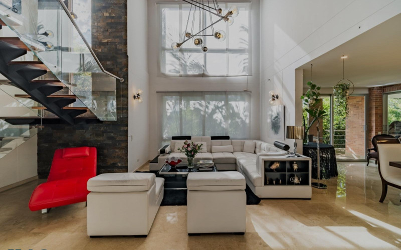 Casa en Envigado en Loma del Escobero