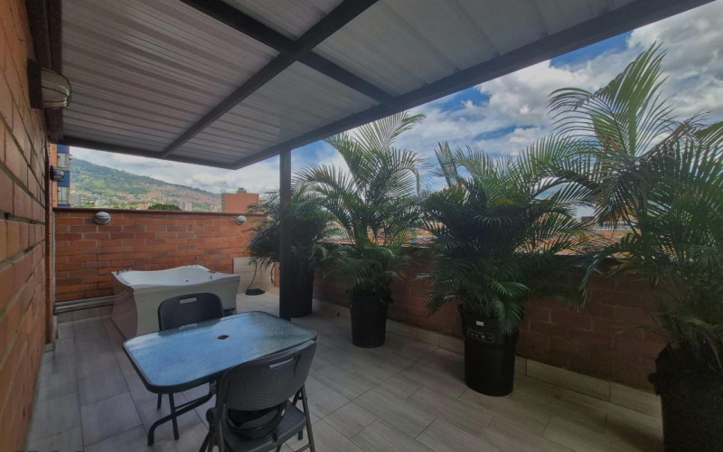 Apartamento en Medellín en La Floresta