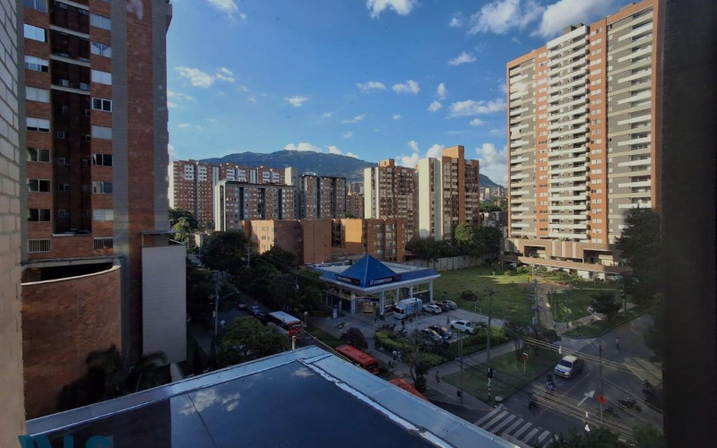 Apartamento en Medellín en Los Colores