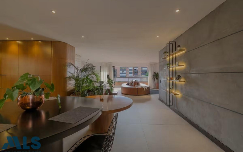 Apartamento en Medellín en Las Lomas Nº 1