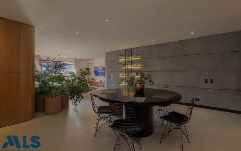 Apartamento en Medellín en Las Lomas Nº 1