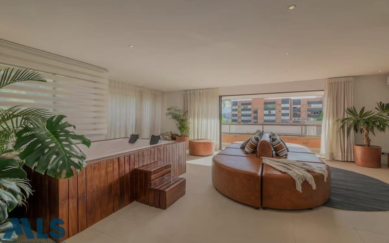 Apartamento en Medellín en Las Lomas Nº 1