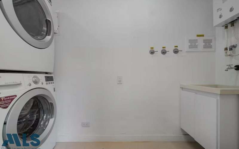 Apartamento en Medellín en Las Lomas Nº 1