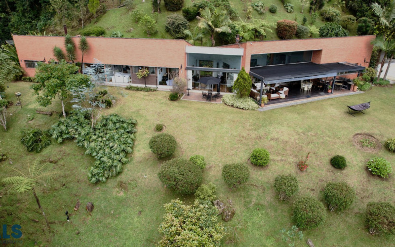 Casa en Envigado en Las palmas