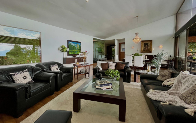 Casa en Envigado en Las palmas