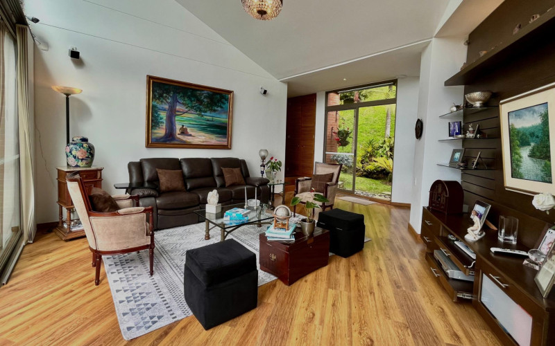 Casa en Envigado en Las palmas
