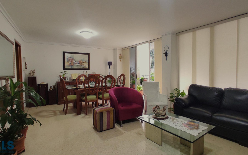 Apartamento en Medellín en Laureles