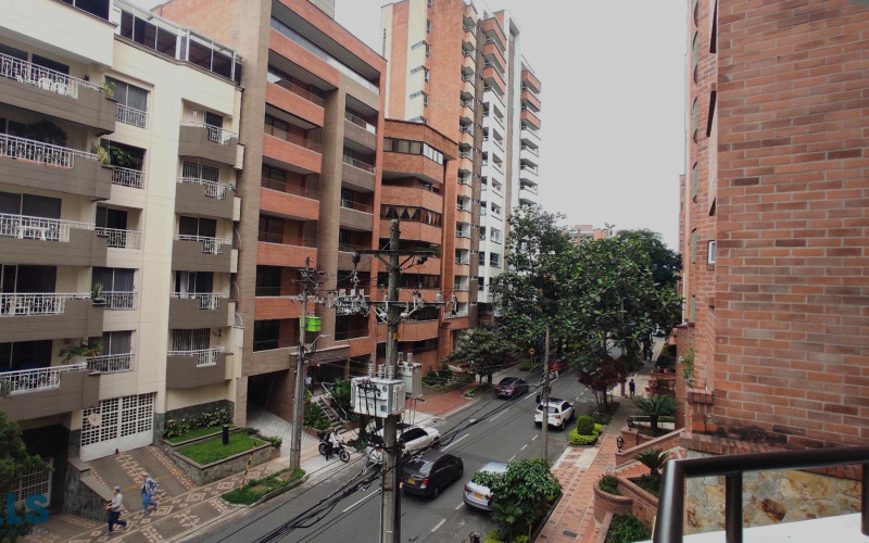 Apartamento en Medellín en Laureles