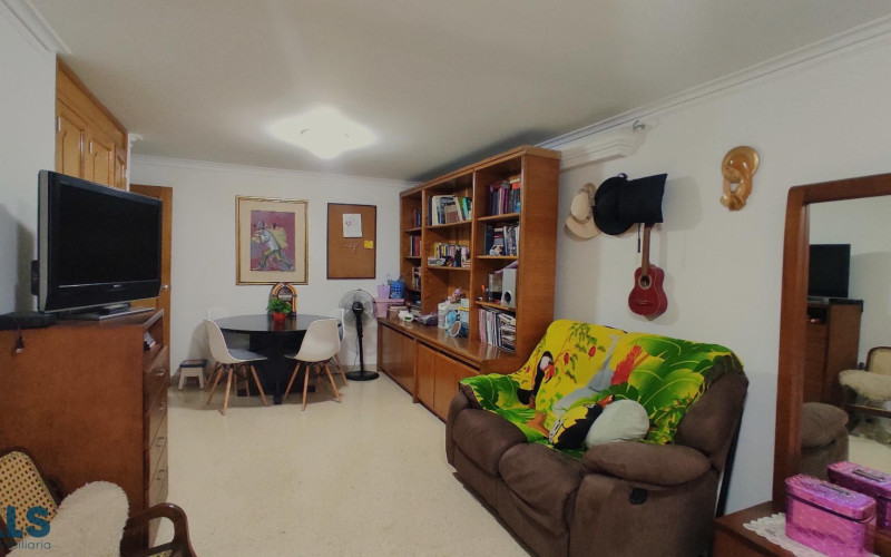 Apartamento en Medellín en Laureles