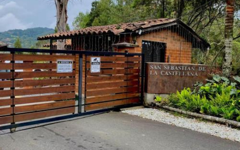 Lote en parcelación San Sebastián - El Retiro