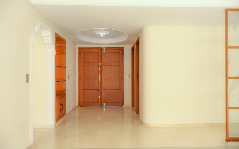 Hermoso Apartamento para Alquilar  260M2en poblado Tomatera