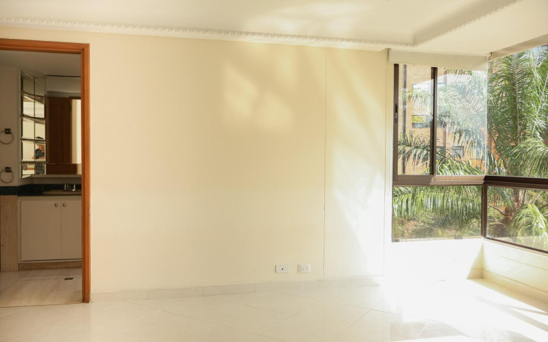 Hermoso Apartamento para Alquilar  260M2en poblado Tomatera