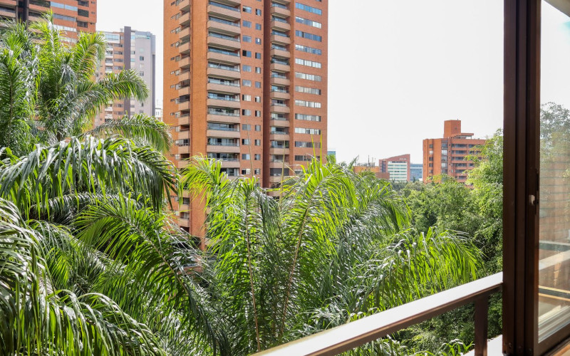 Hermoso Apartamento para Alquilar  260M2en poblado Tomatera