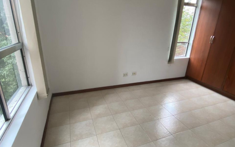 Apartamento para alquilar en el  Poblado, sector Santa María de Los Ángeles -Poblado
