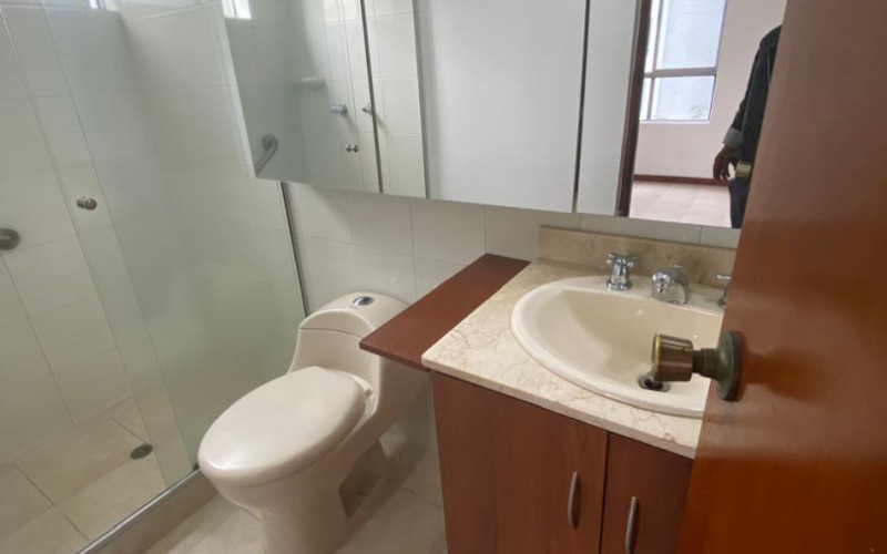 Apartamento para alquilar en el  Poblado, sector Santa María de Los Ángeles -Poblado