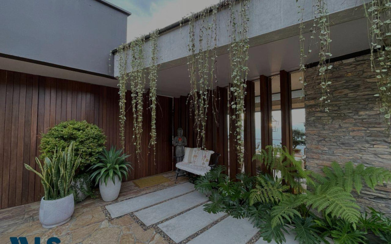 Casa en Medellín en El Poblado