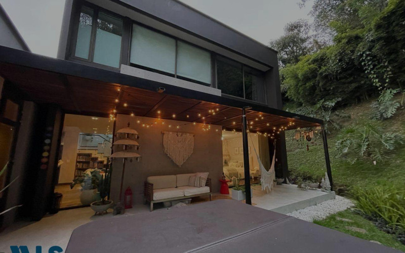 Casa en Medellín en El Poblado