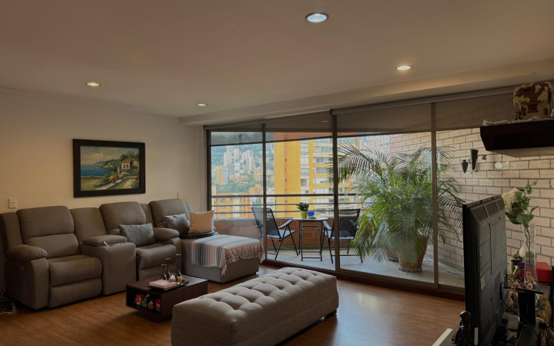 Apartamento en Medellín en La Tomatera