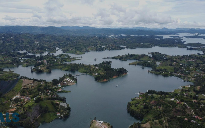 Lote Residencial en El Peñol en Vereda la hondita