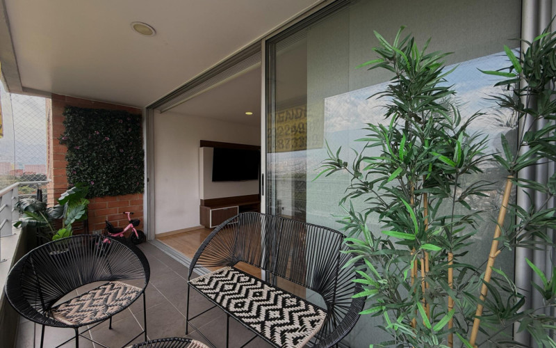 Apartamento en Medellín en Los Colores