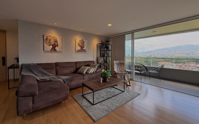 Apartamento en Medellín en Los Colores