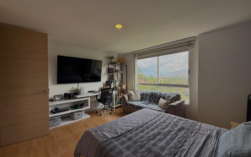 Apartamento en Medellín en Los Colores