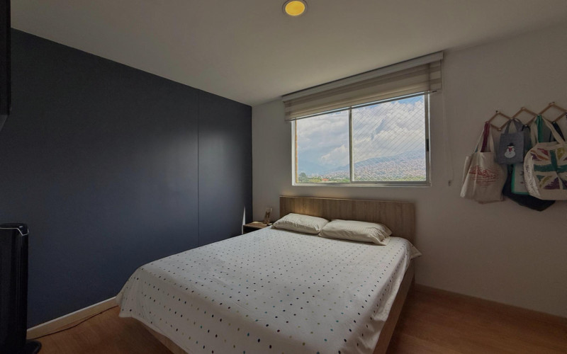 Apartamento en Medellín en Los Colores