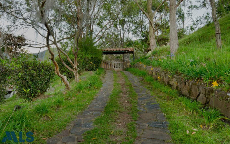 Casa en Girardota en V. La Holanda
