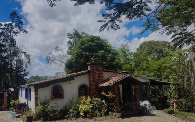 Casa en Girardota en V. La Holanda