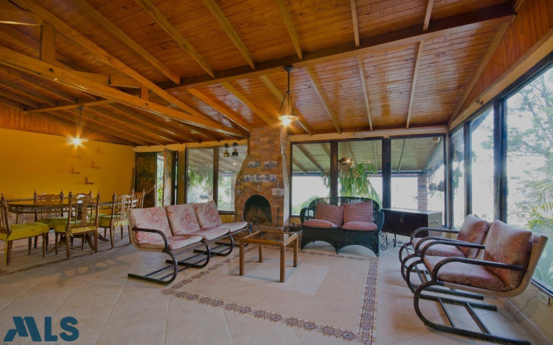 Casa en Girardota en V. La Holanda