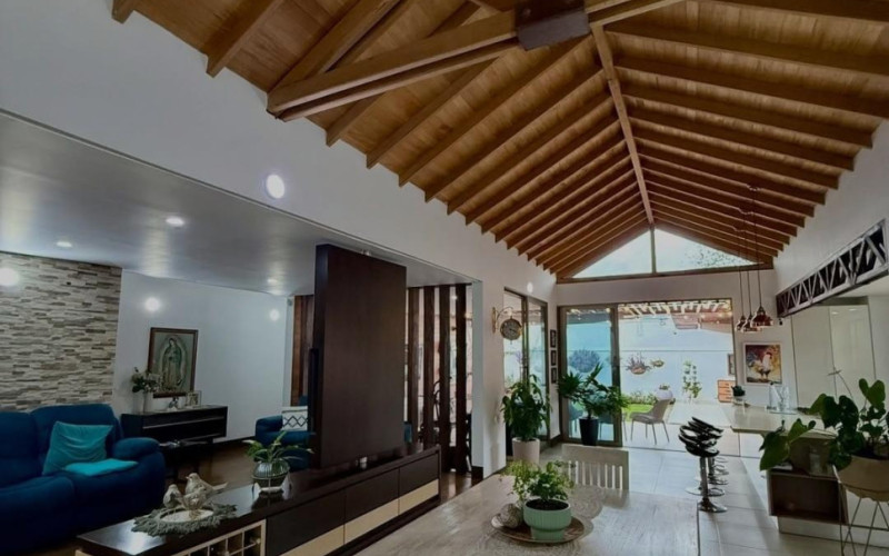 Casa en El Retiro en Urbano