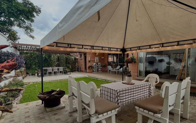 Casa en El Retiro en Urbano