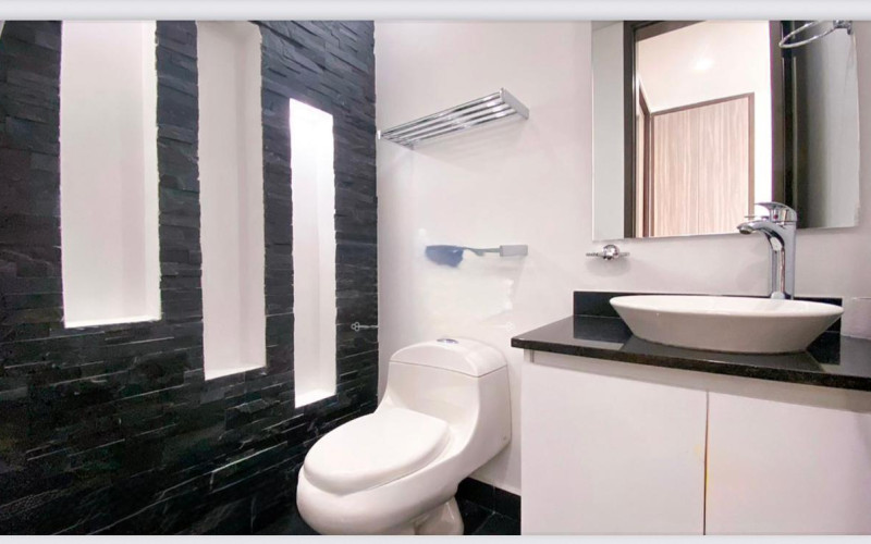 Apartamento de Ensueño con Vista Panorámica en Castropol, El Poblado - $168 m}2