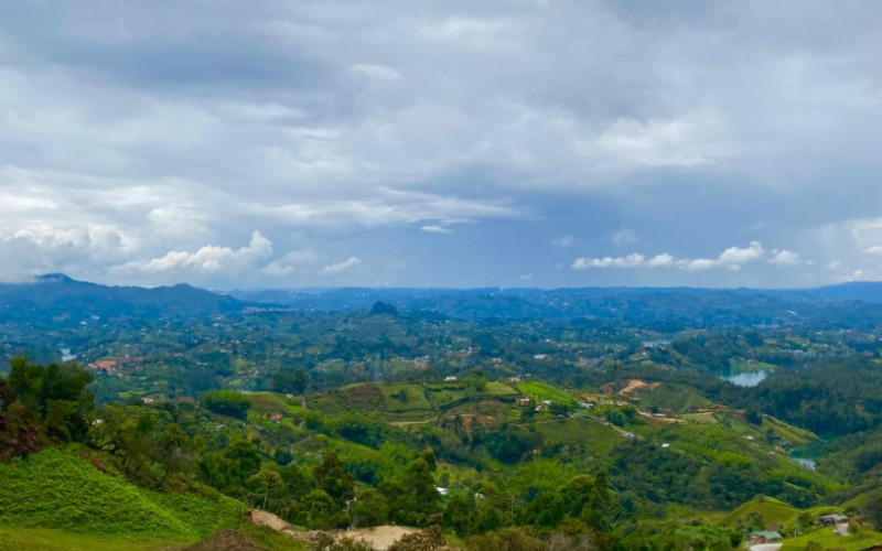 Lote en las alturas del Peñol (Makai)