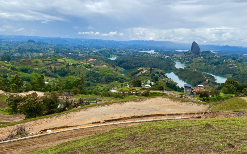 Lote en las alturas del Peñol (Makai)