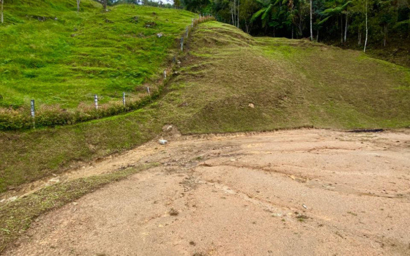 Lote en las alturas del Peñol (Makai)