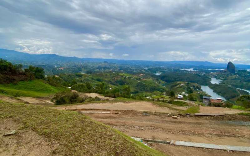 Lote en las alturas del Peñol (Makai)