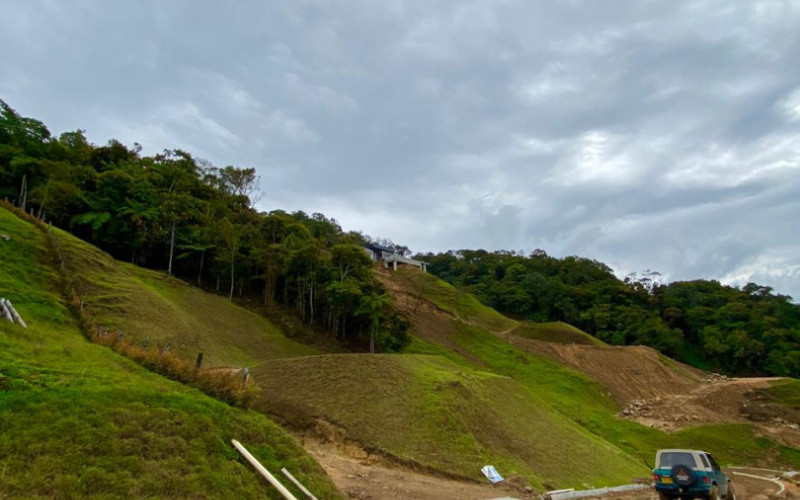 Lote en las alturas del Peñol (Makai)