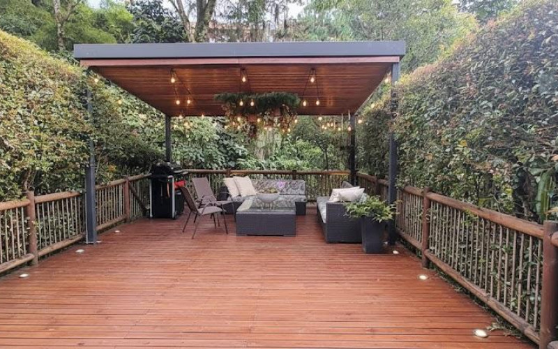 Venta Hermosa Casa en Envigado Cumbres 209M2