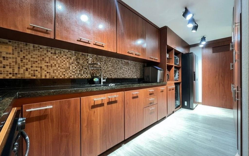 Venta Hermosa Casa en Envigado Cumbres 209M2