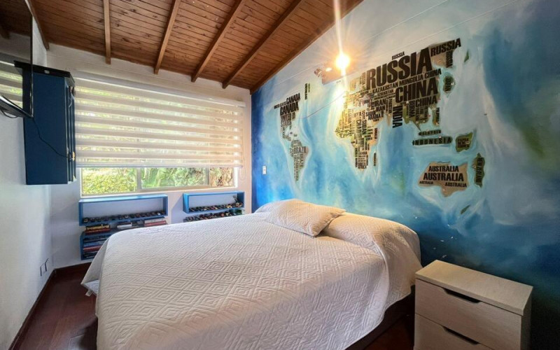 Venta Hermosa Casa en Envigado Cumbres 209M2