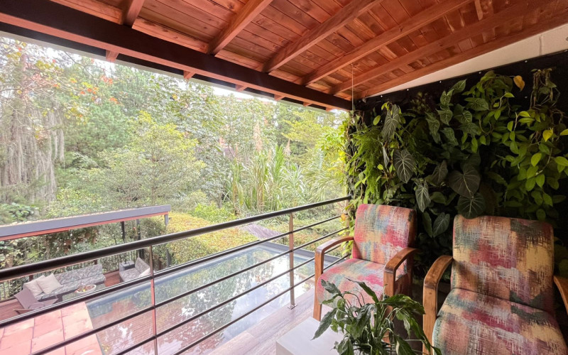 Venta Hermosa Casa en Envigado Cumbres 209M2