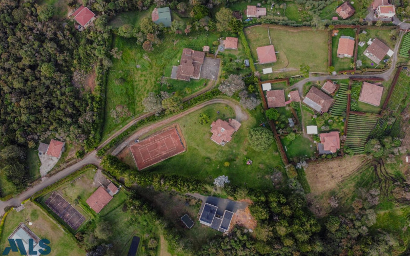 Casa en Santa Elena en Rural
