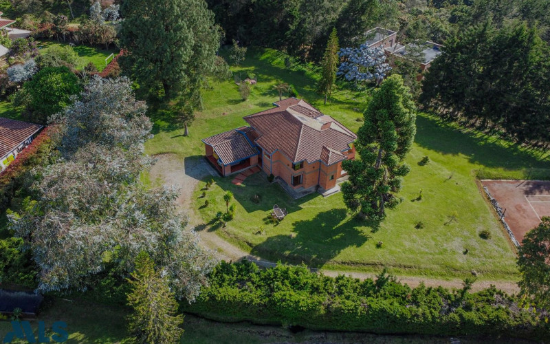 Casa en Santa Elena en Rural